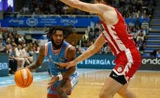 Un Río Breogán al ritmo de Dae Dae Grant agua el debut de Moncho Fernández con el Bàsquet Girona