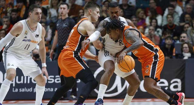 Valencia Basket saca el carácter de líder y se lleva un partidazo ante el Real Madrid