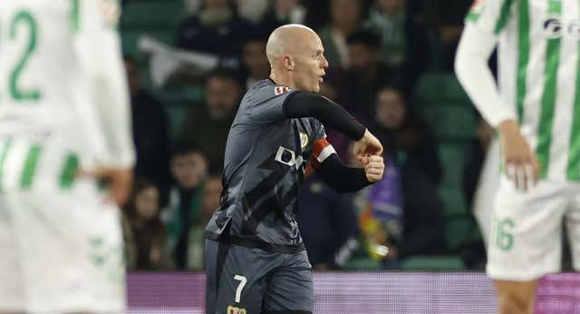 Batalla frena la magia de Isco y Lo Celso e Isi rescata un punto en el Villamarín