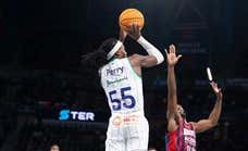 El Unicaja se lleva un partido a cara o cruz ante un Baskonia que ya ve la Copa como una quimera