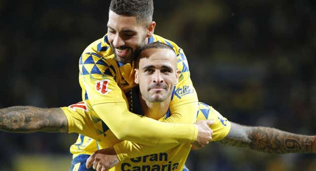 Sandro sigue en modo pichichi y agrava la crisis perica