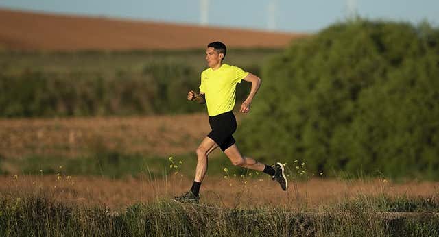 Tuvo el ‘récord del mundo’ de maratón y desvela el secreto para ser un referente en Strava: “Llevo un año y medio corriendo todos los días”