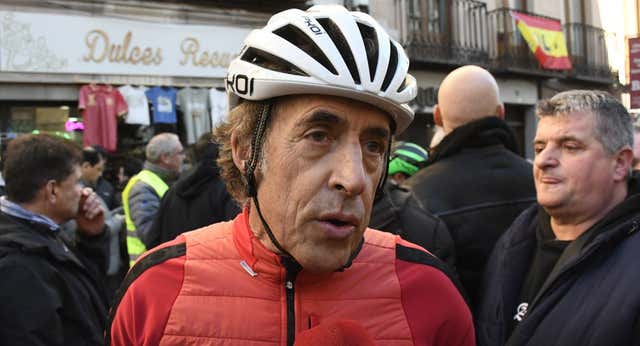 Perico Delgado augura un «difícil» 2025 al ciclismo español: «Nos hemos reencontrado con la épica de Eddy Merckx o de Luis Ocaña»