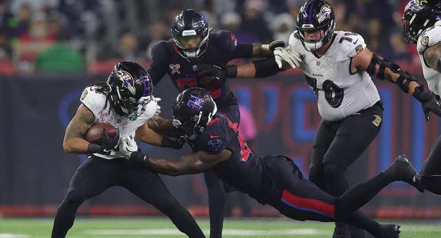 Los Ravens le roban la Navidad a los Texans a pesar de una sublime actuación de Beyoncé