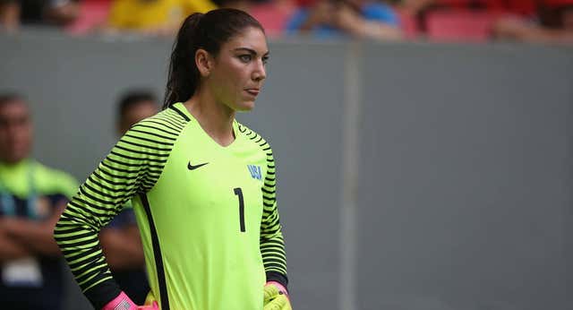 El trágico final de Hope Solo en su selección comenzó en China: «Recuerdo entrar en la piscina y que muchas jugadoras se salieran«