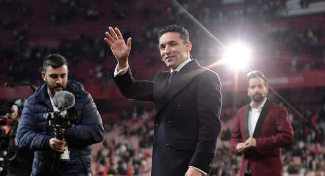 El día después de Jesús Navas, cerca del vestuario y el ciclismo de su ídolo Pogacar