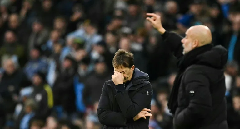 Julen Lopetegui se lamenta durante el partido.
