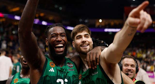El Panathinaikos recompensa el salto de calidad de Juancho Hernangómez con la renovación… ¡y lo anuncia con un gato!
