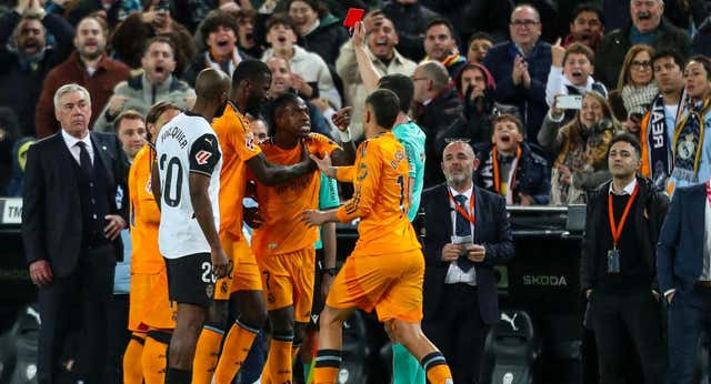 Benévolo castigo del Comité de Competición a Vinicius: dos partidos de sanción y podrá jugar la Supercopa
