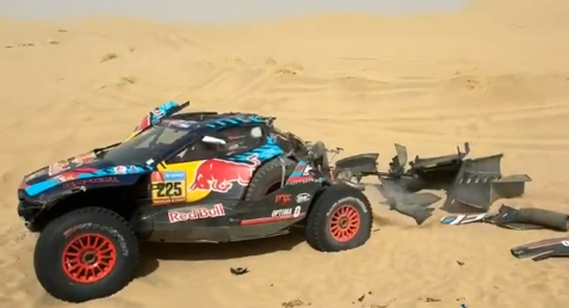 El doble filo de la seguridad apartó a Carlos Sainz y ahora apaga el Dakar antes de tiempo: «La FIA no ha querido tomar riesgos»