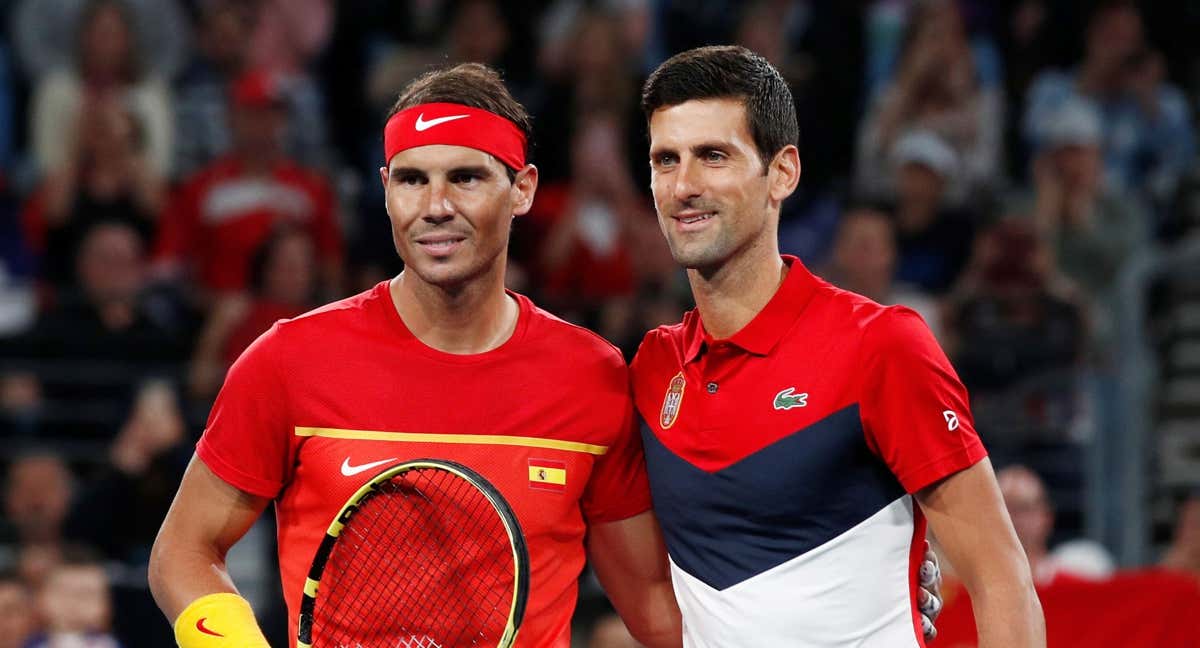 Rafael Nadal y Novak Djokovic, antes de su duelo en la ATP Cup de 2020. /REUTERS