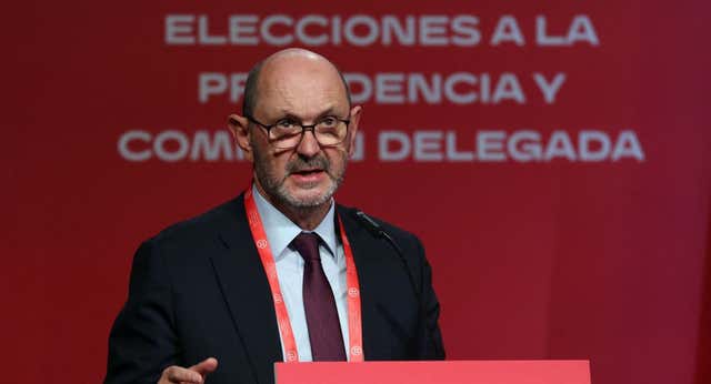 Louzán se reúne con clubes de competiciones no profesionales: “Sois la Federación y debéis opinar”