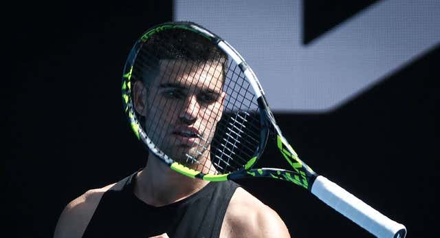 Carlos Alcaraz pone la puntilla a su preparación ante Popyrin y pone la directa al Open de Australia