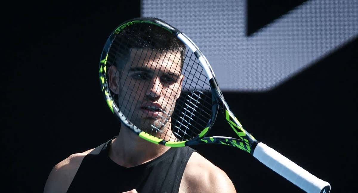 Carlos Alcaraz, en un entrenaimento.