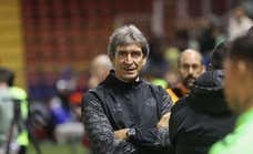 Pellegrini aguarda fichajes mientras apunta al Valladolid y al Barcelona: “Es el momento de jugar contra ellos”