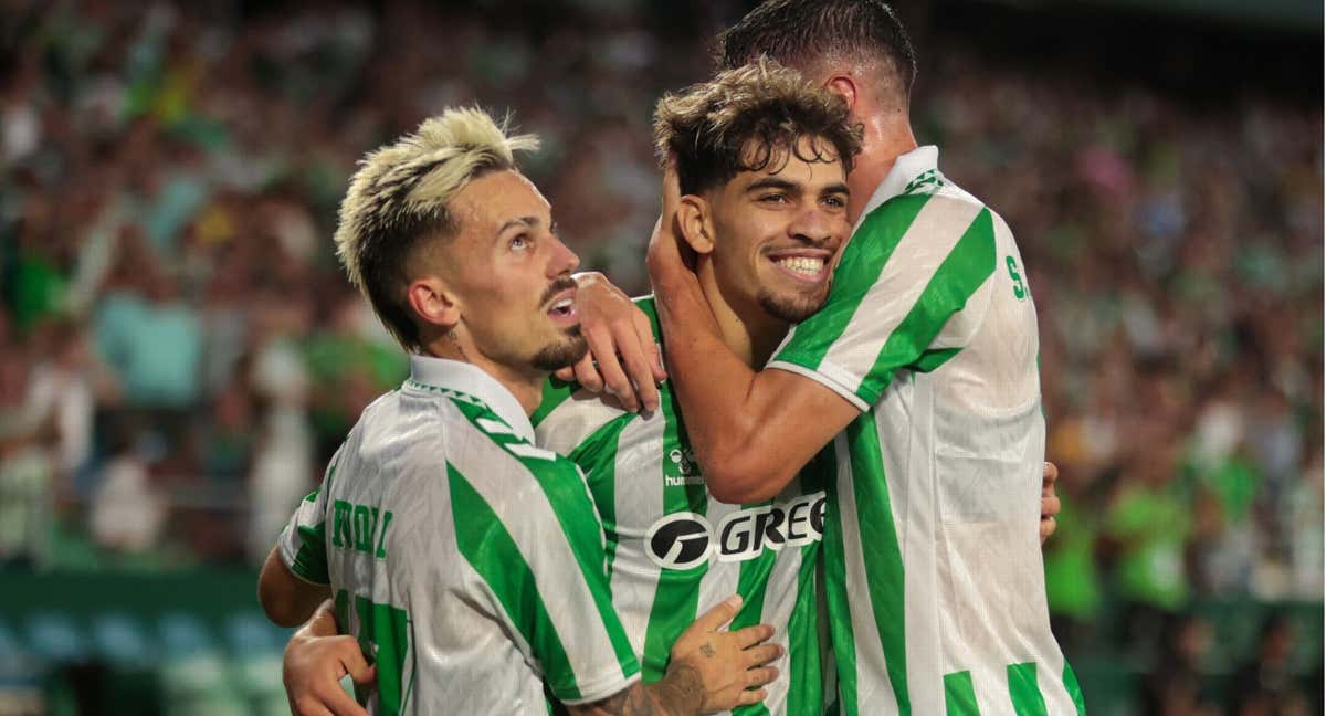 Abde celebra un gol con el Betis en la Conference League./AFP