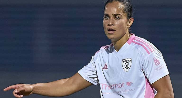 Kayla Mackenna, durante su etapa como jugadora del Madrid CFF.