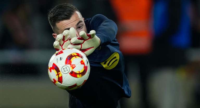 Iñaki Peña fue titular ante el Real Betis.
