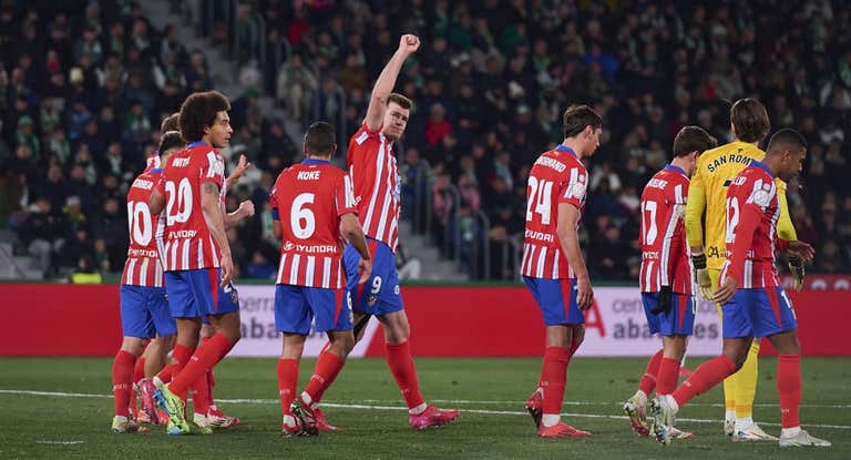 Sorloth celebra el primer gol del partido.