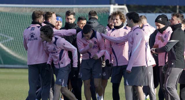 El Espanyol se recompone justo antes de la gran final con una baja, más de 7.000 fichajes y un lema: «Nos jugamos la vida«