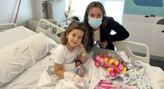 La iniciativa de Padel Team Gourmet con Martita Ortega para regalar sonrisas en los hospitales de Madrid