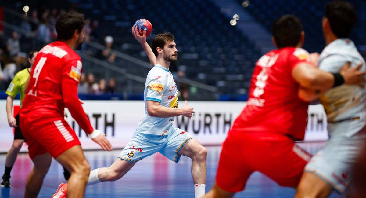 España en el último partido contra Chile en el Mundial de balonmano 2025./X RFBE / Sasa Pahic Szabo