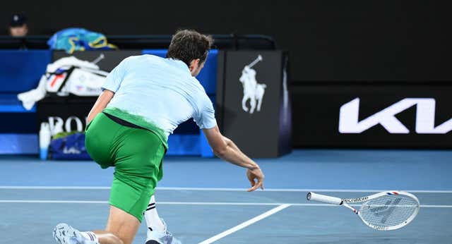 Australia se ceba con Medvedev con una multa de 66.000 dólares por no ir a rueda de prensa… ¡a las 4 de la mañana!
