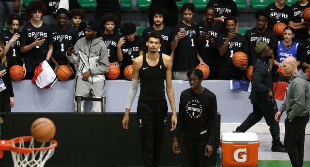 Victor Wembanyama regresa a sus orígenes como estrella de la NBA: «Es como juntar dos mundos»