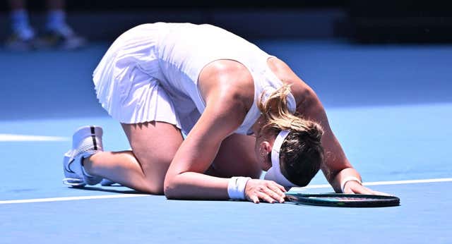 Paula Badosa se hace gigante en el Open de Australia: ya está en semis