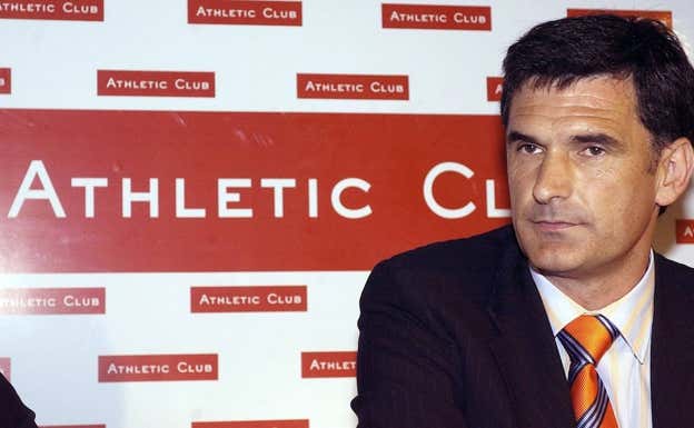 Mendilibar, en su etapa como entrenador del Athletic.  EFE