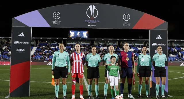 De lío en lío en la Supercopa: el VAR no funciona hasta el minuto 70 de la semifinal