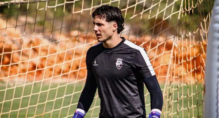 Lucas Cañizares, entrenando con Farense.
