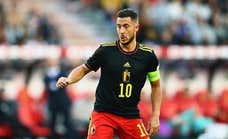 Hazard tiene un nuevo trabajo en Bélgica: convencer a Courtois