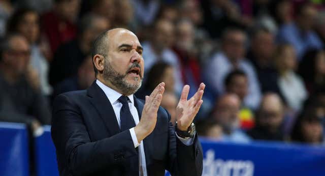 Chus Mateo ‘bendice’ a Bruno Fernando y rebaja la euforia tras los buenos resultados: “Hay que ser prudentes…”