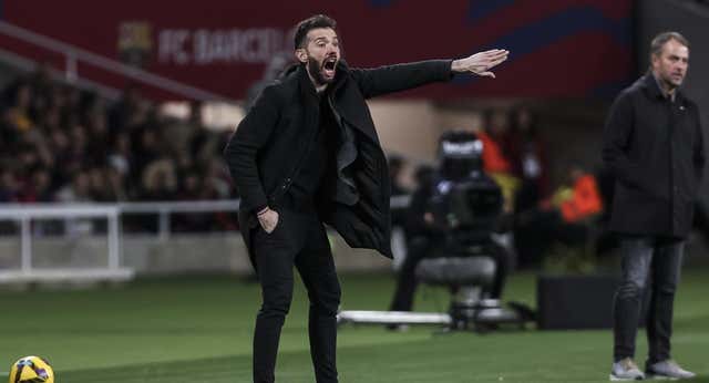La peor derrota del Valencia desde 1955 y un claro síntoma de descenso: «No estuvimos a la altura de la camiseta»
