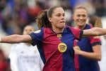 El 'aviso' de Patri Guijarro a Ewa Pajor antes de su primera celebración con el Barça: «Es el primer título de muchos»