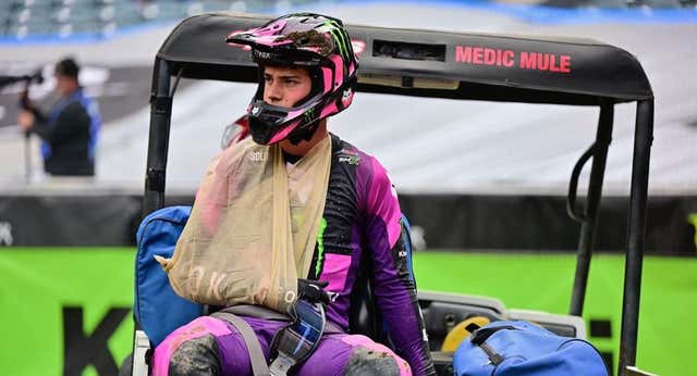 Jorge Prado se lesiona en su tercera carrera en el AMA Supercross