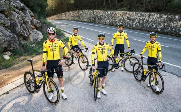 Imagen de Visma-Lease a Bike para la temporada 2025. VISMA-LEASE A BIKE