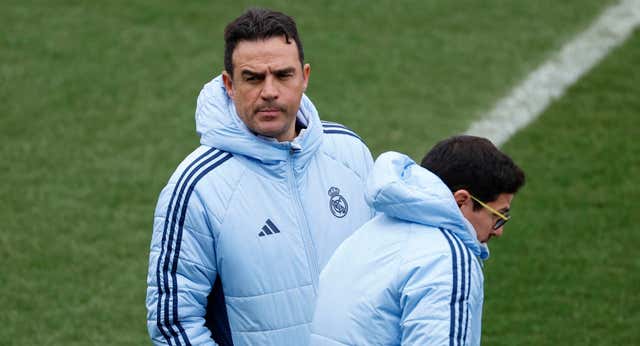 Cuántos títulos tiene Alberto Toril en su palmarés