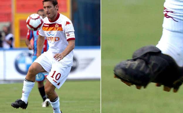 Totti con adidas Predator Powerswerve oscurecidas, 2009 (AS Roma)
