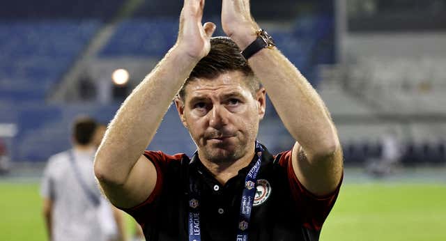 Steven Gerrard sacó las ‘vergüenzas’ del fútbol de Arabia Saudí: «Nos dio una lista»