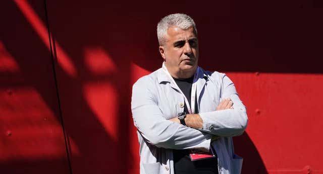Así es el ‘arquitecto’ del milagro del Mirandés: “Al final de temporada reunió al vestuario y dijo los jugadores que le habían callado la boca”