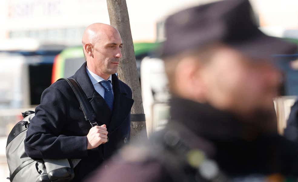 Cuándo declara Luis Rubiales en su juicio por el beso no consentido a Jenni Hermoso
