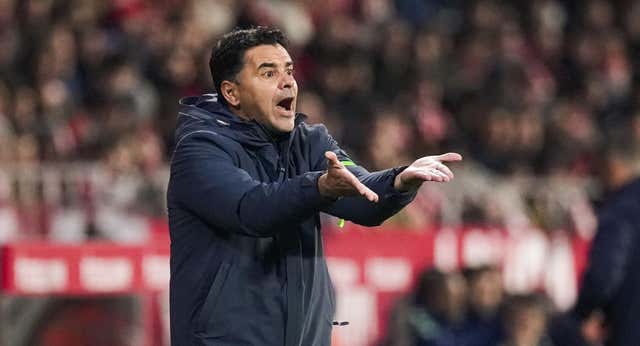 Míchel amagó con la venta de John Solís y ‘bautizó’ a su fichaje ‘estrella’: “Su nombre es Artur, en catalán”