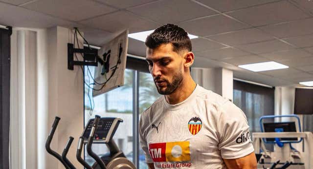 La Fiorentina apretó por hacerse con Rafa Mir… pero tarde
