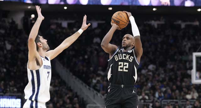 Santi Aldama roza el doble-doble y tumba a Antetokounmpo en una NBA que todavía se sacude los efectos del traspaso de Doncic