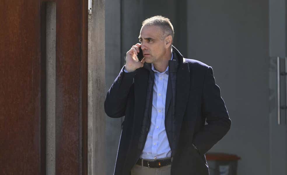 El psicólogo de la Selección le vuelve a quitar importancia al beso y admite que sólo habló con Jenni Hermoso cuando FIFA se interesó por ella: «Fue algo anecdótico»