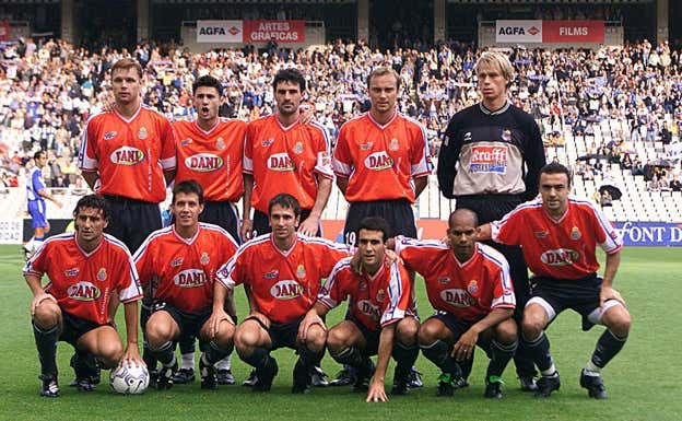 Arriba, Jankauskas, Corino, Aranzabal,  Khokhlov, , Asper. Abajo, Idiakez, Aranburu, Rekarte , Pikabea, Collet y Arif.   DV