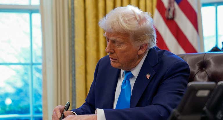 Donald Trump en el despacho oval de la Casa Blanca.