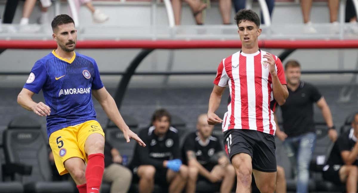 Aingeru Olabarrieta, durante la primera jornada del curso con el Bilbao Athletic./Athletic Club